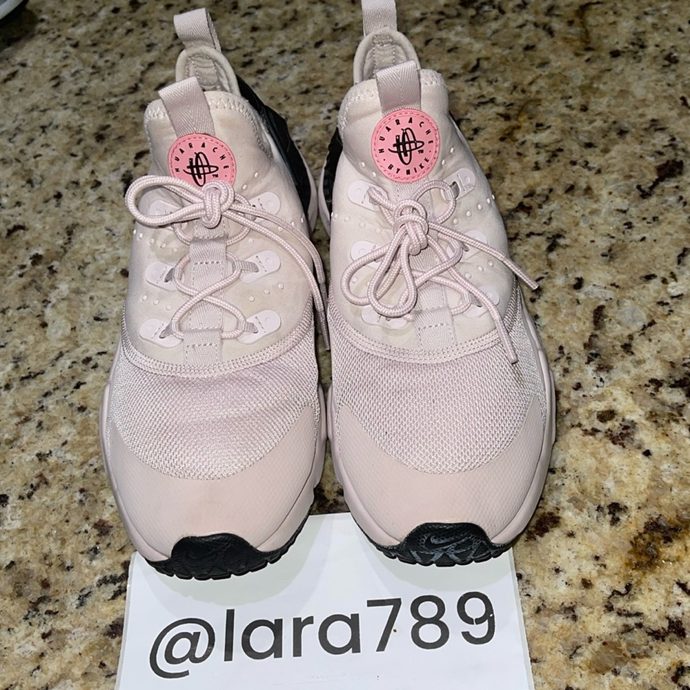 Nike Huarache Run Drift “Barely Rose Black’